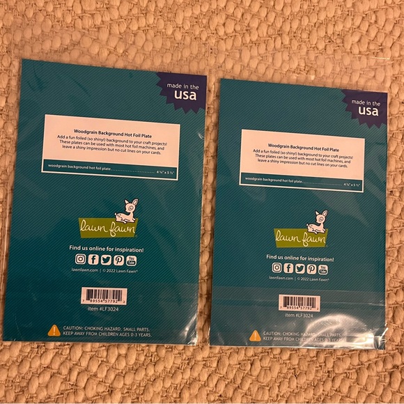 Bundle of two Lawn Fawn Hot Foil Custom Craft Plate Woodgrain - Picture 2 of 4